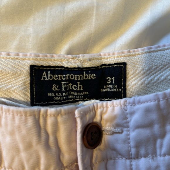 Abercrombie & Fitch Men’s Shorts - Picture 3 of 4
